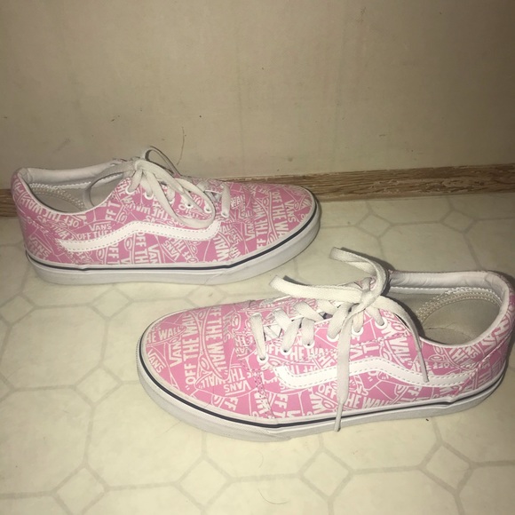 Vans Pink Logo Sneakers - Youth Size 5 (womens 6) - Picture 2 of 5